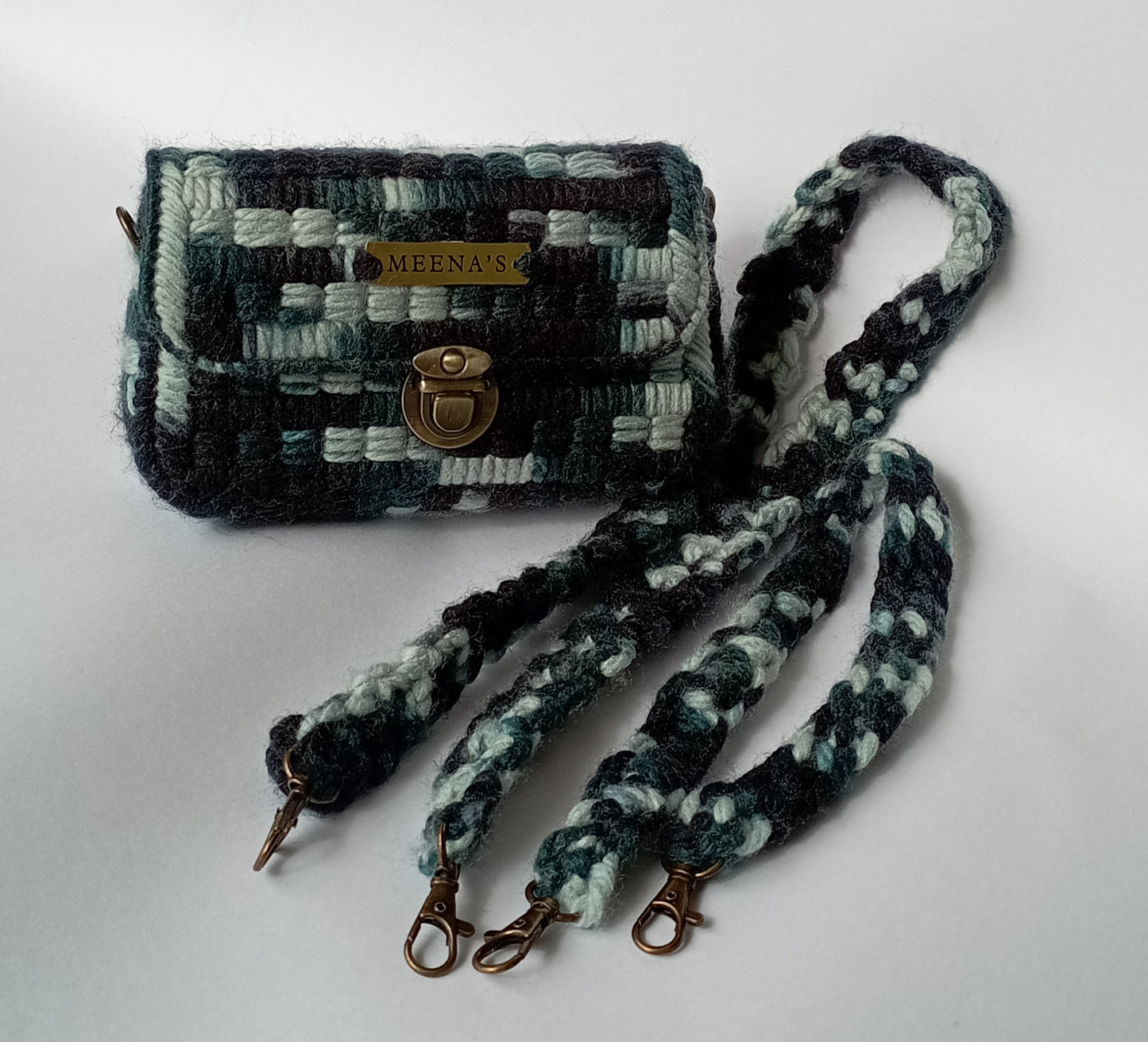 Elegant bag, with two belts small and big